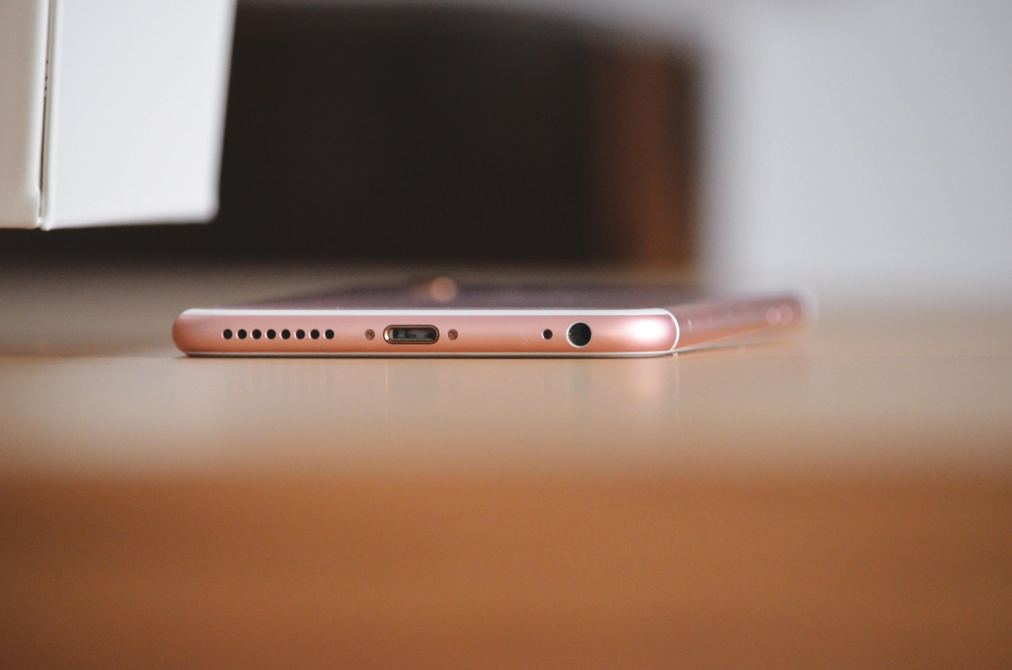 关于iPhone 6s Plus上市时间的探讨，究竟何时上市？